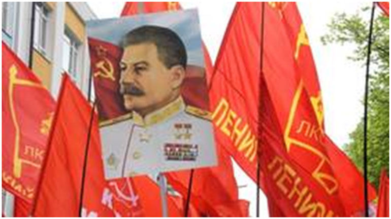 Μαχαιρώματα σε κομμουνιστική εφημερίδα επειδή αρνήθηκε να δημοσιεύσει άρθρο για τον Στάλιν