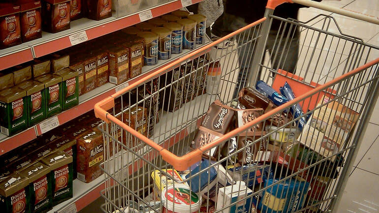 ΙΕΛΚΑ: Περίπου 7.500 προϊόντα αφορά η μείωση του συντελεστή ΦΠΑ