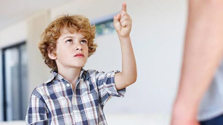 8 τρόποι για να ενισχύσετε την ειλικρίνεια του παιδιού σας