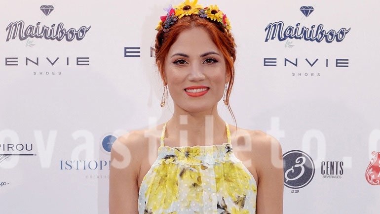 Μαίρη Συνατσάκη: Παρουσίασε τη νέα συλλογή παπουτσιών της με διάσημους φίλους στο πλευρό της!