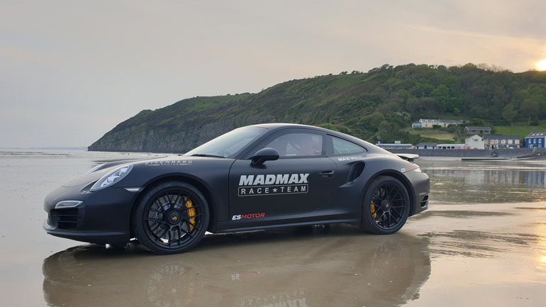 Porsche έπιασε στην άμμο τα 338,5 χλμ./ώρα!