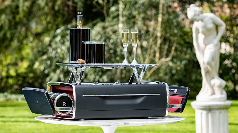 Η σαμπανιέρα της Rolls-Royce είναι όνειρο