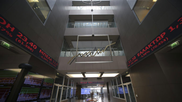 Πτώση καταγράφει το Χρηματιστήριο Αθηνών