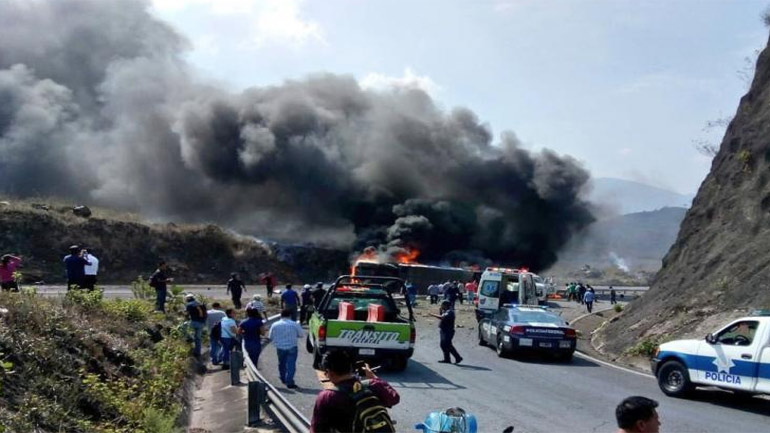 Μεξικό: Τουλάχιστον 21 νεκροί και 30 τραυματίες σε τροχαίο