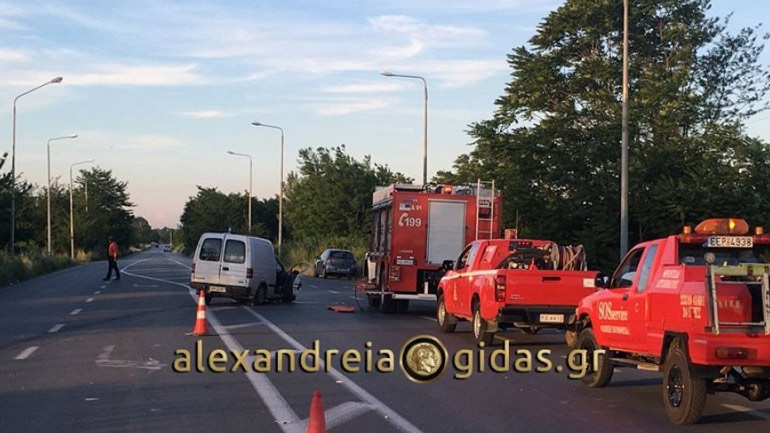 Τροχαίο με τέσσερις τραυματίες στο Πλατύ Ημαθίας