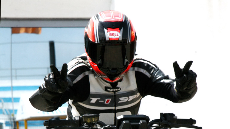 Α.Ο.Θ. και Moto Market δωρίζουν κράνη σε μοτοσυκλετιστές! Α.Ο.Θ. και Moto Market δωρίζουν κράνη σε μοτοσυκλετιστές!