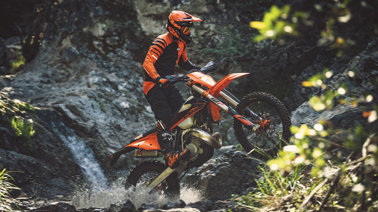 KTM 2020: Με σημαντικές βελτιώσεις τα νέα μοντέλα Enduro