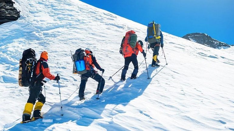 Η κυκλοφοριακή συμφόρηση αυξάνει τον αριθμό των θυμάτων στο Έβερεστ