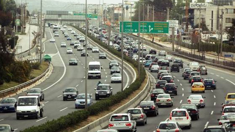 Αυξημένη κίνηση στους δρόμους της Αθήνας