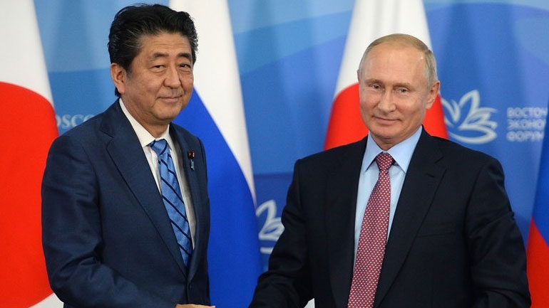 Συνάντηση Βλαντίμιρ Πούτιν – Σίνζο Άμπε στην Ιαπωνία