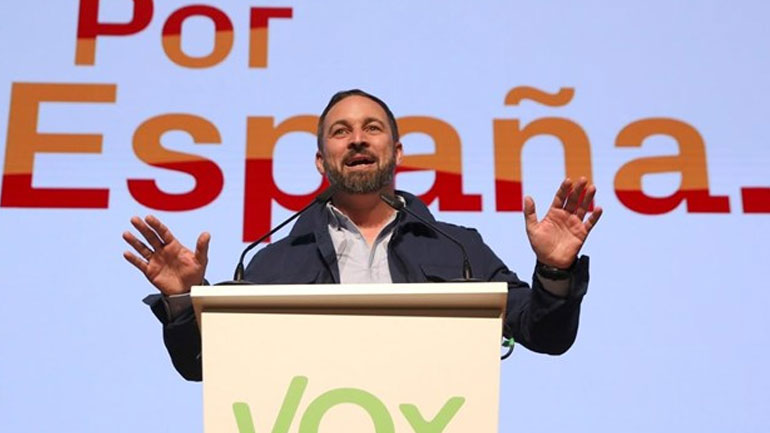 Το ισπανικό Vox λέει όχι σε συμμαχία με Σαλβίνι και Λεπέν