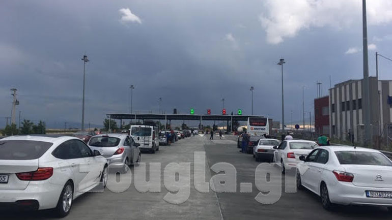 Ηλικιωμένος μπήκε ανάποδα στην εθνική οδό μετά τη Λάρισα – Αποκαταστάθηκε το πρόβλημα