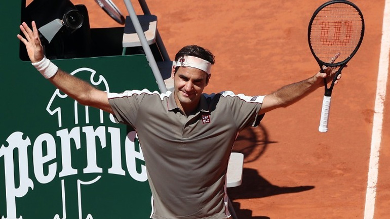 Ρολάν Γκαρός: Ακάθεκτος ο Φέντερερ