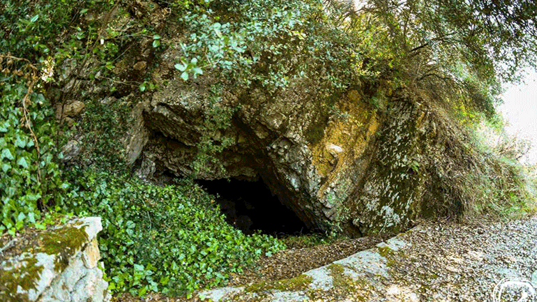 Κέρκυρα: Στα άδυτα των σπηλαίων του νησιού