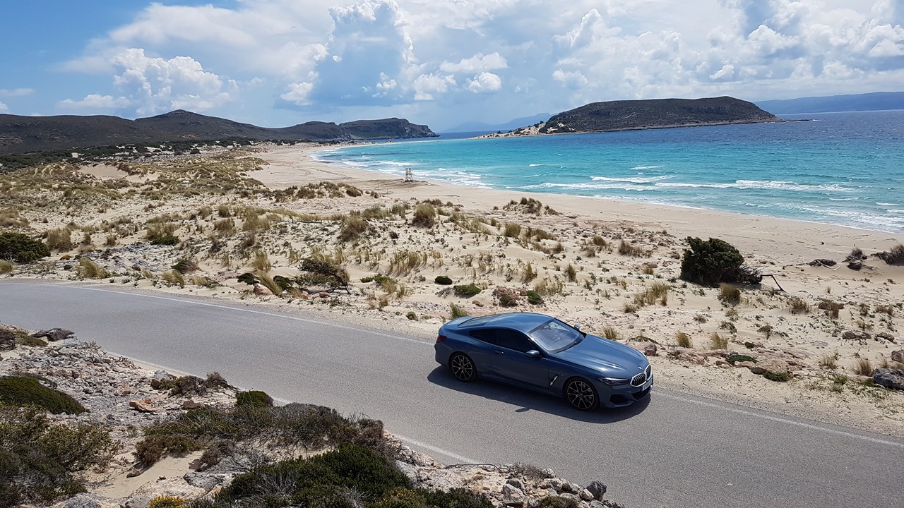 Με την BMW 840d ταξιδέψαμε μέχρι την πασίγνωστη παραλία  του Σίμου στην Ελαφόνησο...