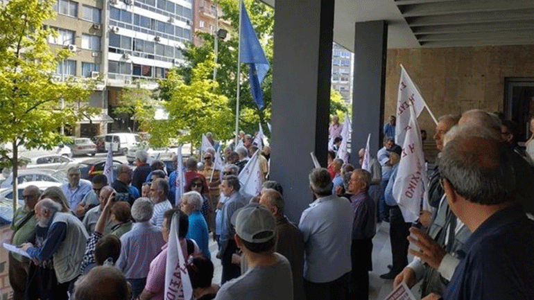 Θεσσαλονίκη: Συγκέντρωση συνταξιούχων στα δικαστήρια για τον ΕΦΚΑ