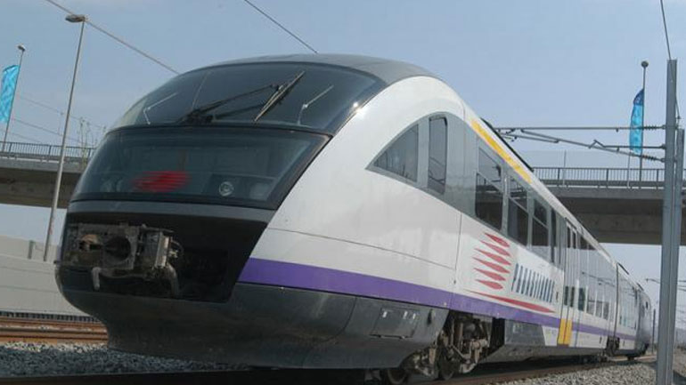 Υπεγράφη η σύμβαση για την επέκταση του Προαστιακού στο Λουτράκι