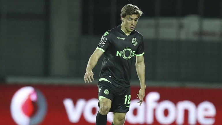 Επαφές ΑΕΚ για τον Ζεράλδες, εξετάζεται ο Παουλίνιο