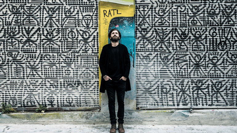 «Τι Είναι Αγάπη;» – Το νέο τραγούδι του  Στέλιου Τσουκιά