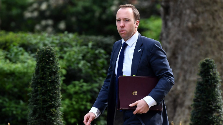 Χάνκοκ: Η Huawei δεν μπορεί να εκδιωχθεί από τη χώρα πριν βρεθεί βρετανική αντικαταστάστριά της