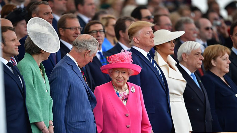 Οι Σύμμαχοι τιμούν την D-Day – Ο Παυλόπουλος δίπλα στη Μέρκελ και το ζεύγος Τραμπ