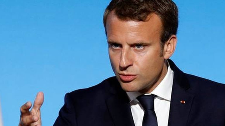 Ο Μακρόν τίμησε τη μνήμη αντιστασιακών που εκτελέστηκαν από τους Ναζί ανήμερα της D-Day