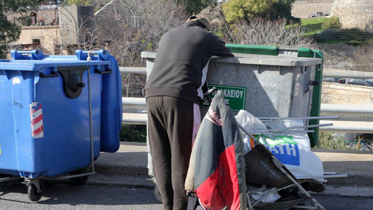 Ρακοσυλλέκτης εντόπισε οστά σε κάδο σκουπιδιών στο Νέο Ηράκλειο