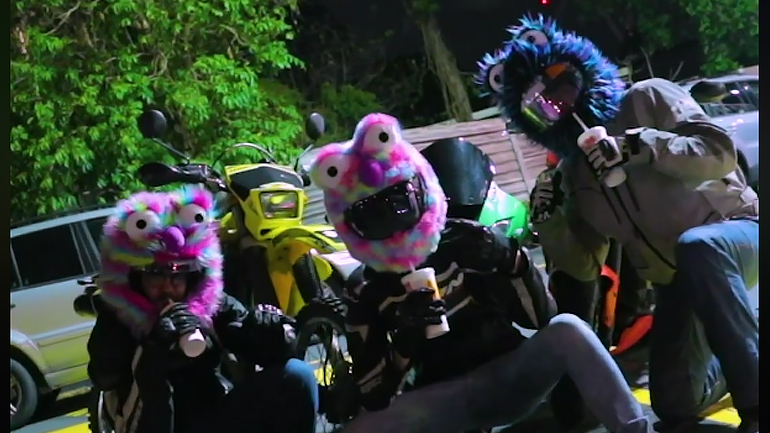 «Συγνώμη κύριοι, είστε βλαμμένοι;»