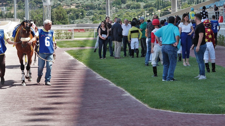 Μεγάλο είναι το ενδιαφέρον για τις ελληνικές ιπποδρομίες