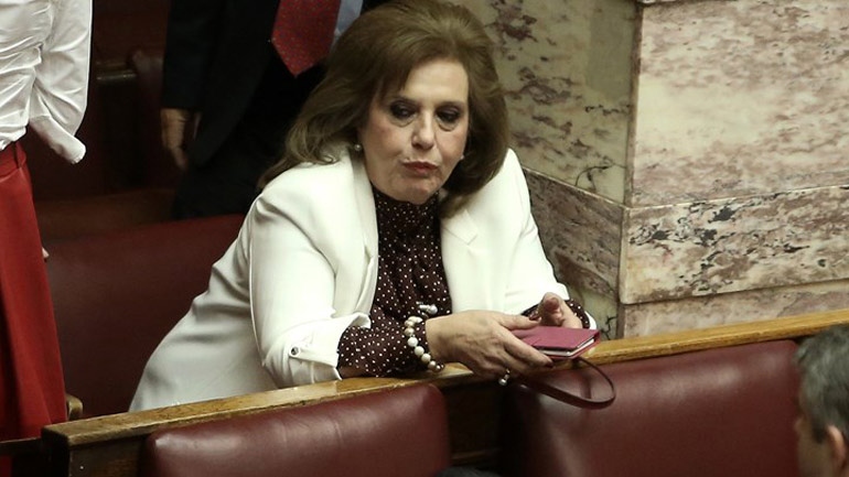 «Έμεινε με το γιο του και τον Καβαδέλλα»