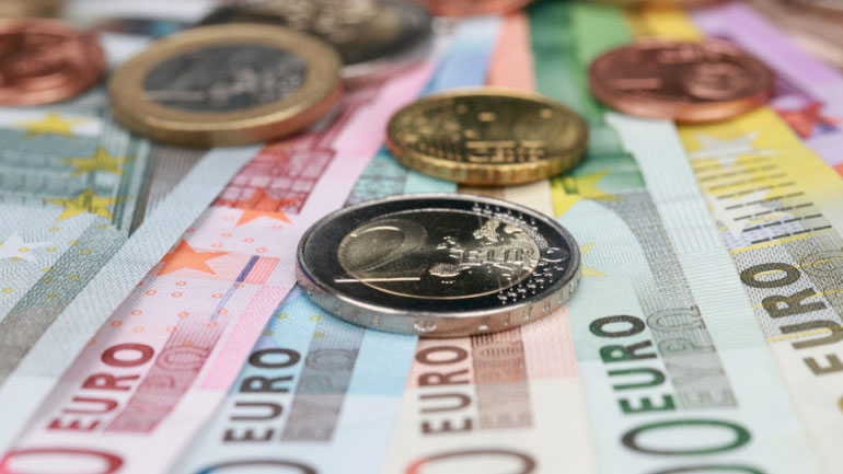 Πτώση για το  ευρώ στην αγορά συναλλάγματος