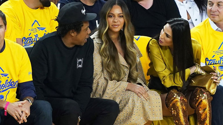 Viral η αντίδραση της Beyonce όταν μια άλλη γυναίκα μιλάει στον Jay Z!