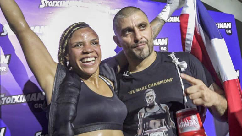 «Mάγεψε» η Λιναρδάτου στο ρινγκ του Γαλατσιου