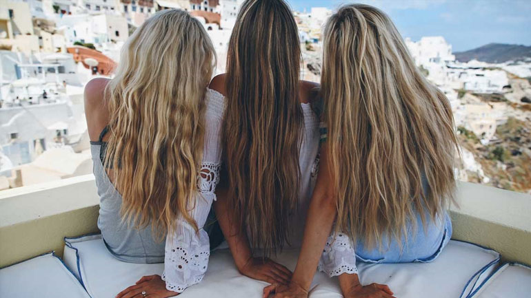 Το trick για να αφαιρέσετε την τσίχλα που κόλλησε στα μαλλιά σας χωρίς ψαλίδι!