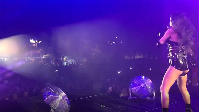 Αποθεώθηκε η Ελένη Φουρέιρα στο Athens Pride 2019!