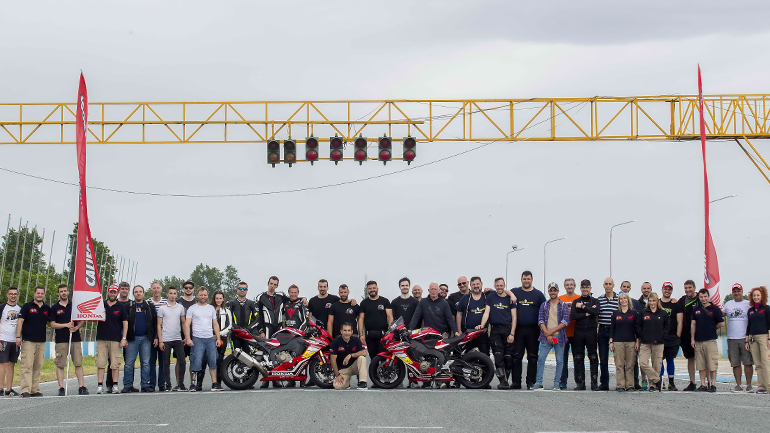 California Superbike School: Mάθημα λίγο πριν αρχίσουν τα «μπάνια του λαού»