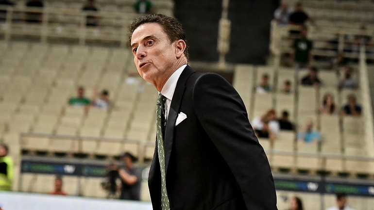 Πιτίνο: «Το δεύτερο ημίχρονο ήταν ένα σεμινάριο στην άμυνα και την επίθεση»