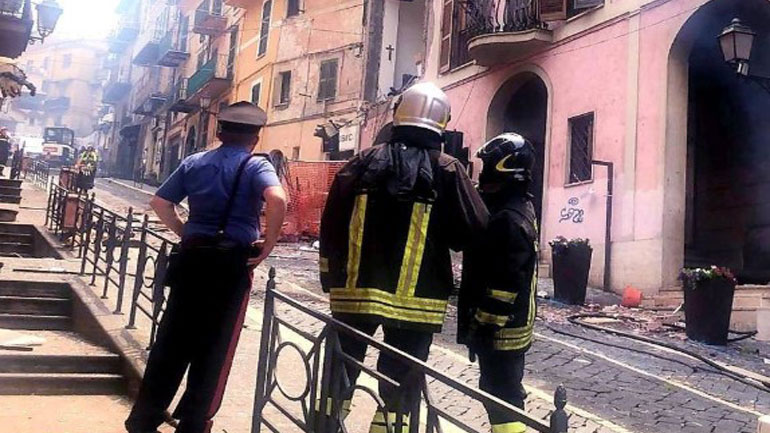 Iταλία: Έκρηξη με τραυματίες κοντά στη Ρώμη Iταλία: Έκρηξη με τραυματίες κοντά στη Ρώμη