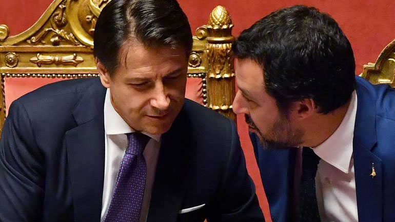 Παράταση ζωής της ιταλικής κυβέρνησης