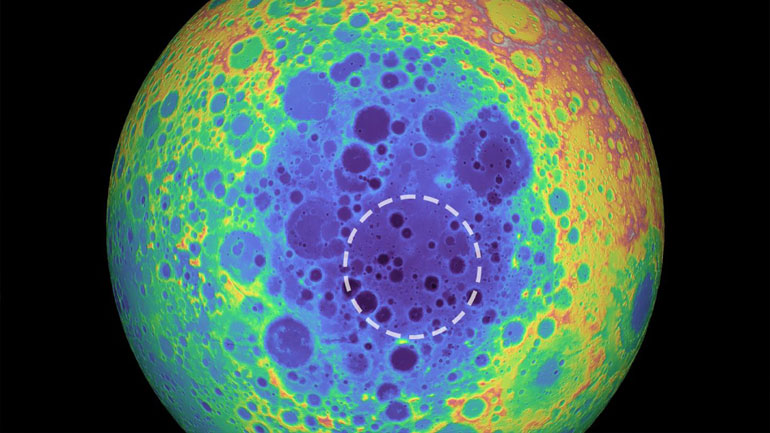 Μια τεράστια μυστηριώδης μεταλλική μάζα εντοπίσθηκε κάτω από τη σκοτεινή πλευρά της Σελήνης