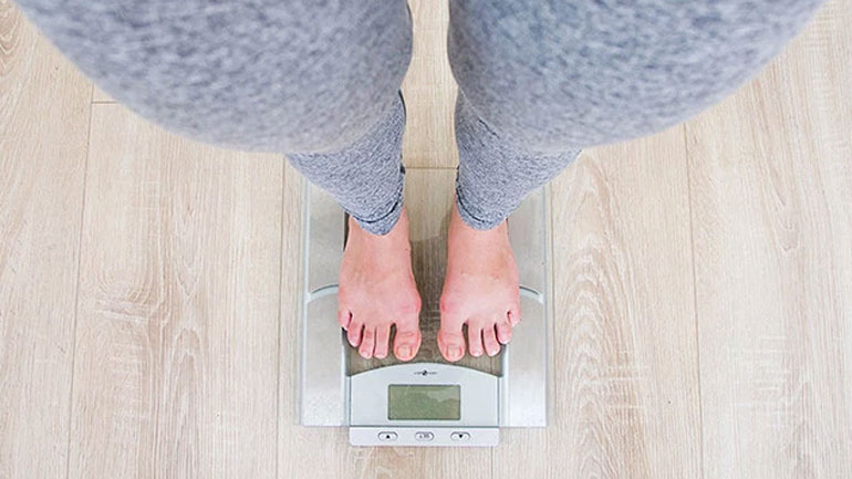 Ανεβείτε στη ζυγαριά κατά τη διάρκεια των διακοπών για να κρατηθείτε σε φόρμα