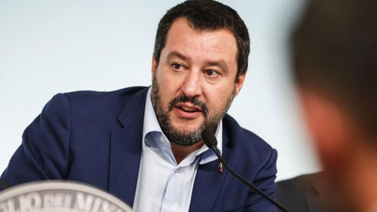 O Σαλβίνι δεσμεύεται για τη μη θέσπιση νέων φόρων