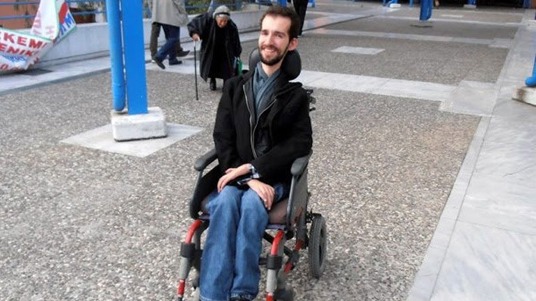 Ο Στέλιος Κυμπουρόπουλος ρεκόρ “σταυρών” από τον Μανώλη Γλέζο