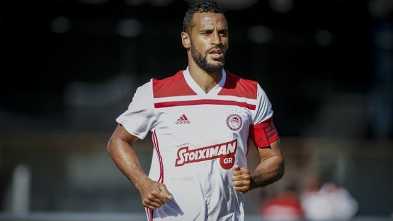 Υπογράφει στον Ερυθρό Αστέρα ο Ρομαό