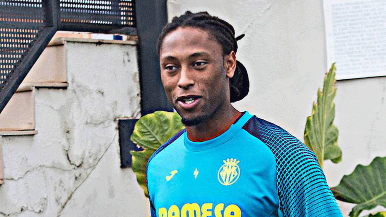 Ολυμπιακός: Απομακρύνεται ο Σεμέδο – Προτιμά να μείνει στην Πορτογαλία