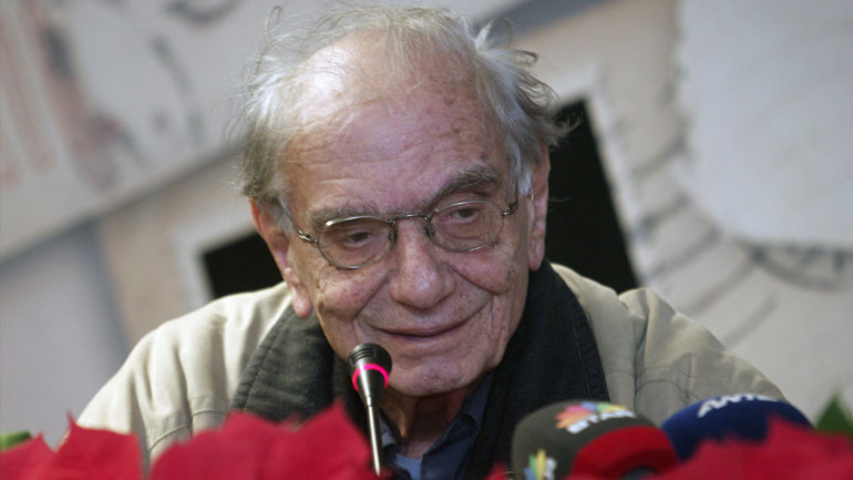 Ο συγγραφέας Βασίλης Βασιλικός θα είναι επικεφαλής του ψηφοδελτίου Επικρατείας του ΣΥΡΙΖΑ-Προοδευτική Συμμαχία