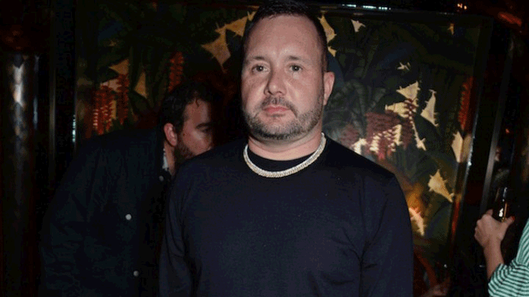 Ο Κιμ Τζόουνς του Dior σε ρόλο επιμελητή του περιοδικού «A Magazine»