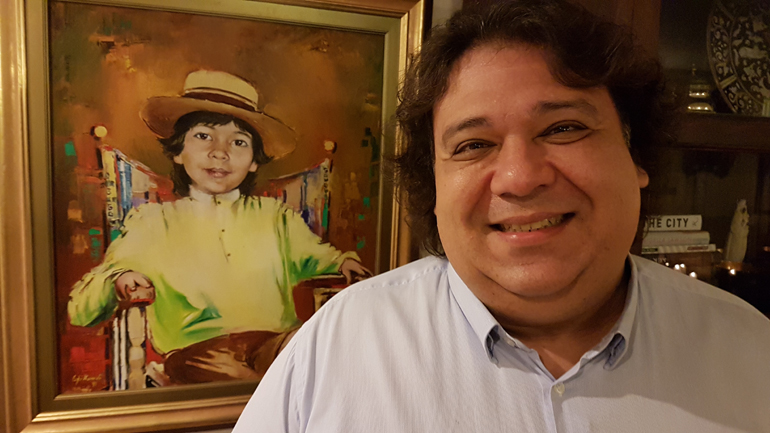 Πάρις Ποντίκας, αυτοκίνητο και άφθονο γέλιο πάνε μαζί...