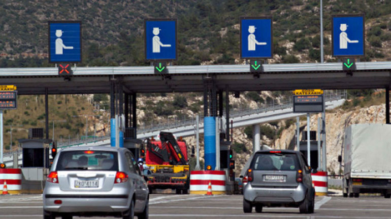 Αντιδρά το υπουργείο Μεταφορών στις αυξήσεις διοδίων της Αττικής Οδού