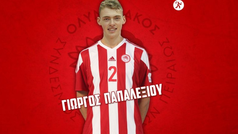 Βόλεϊ: Ανανέωσε με τον Ολυμπιακό ο Παπαλεξίου